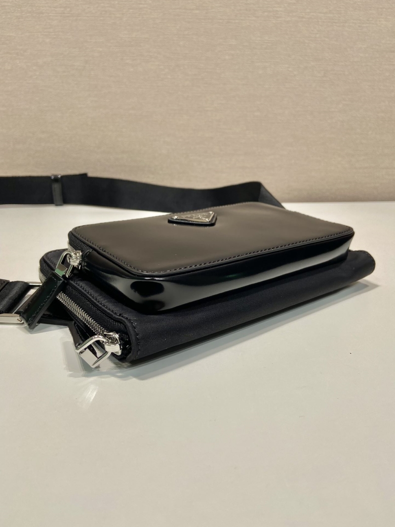 Pra*a waist chest packs